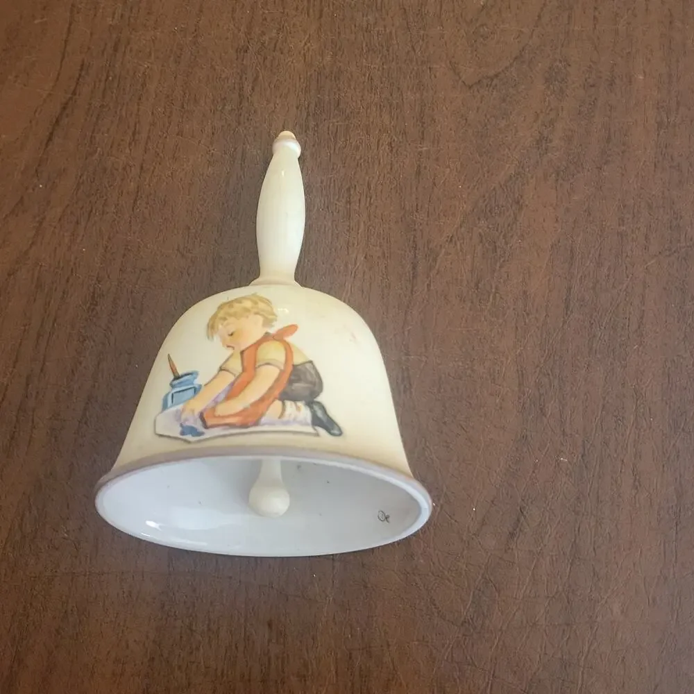 Vintage 1987 Goebel Hummel 10th Annual Bell With Loving Greetings HUM 709